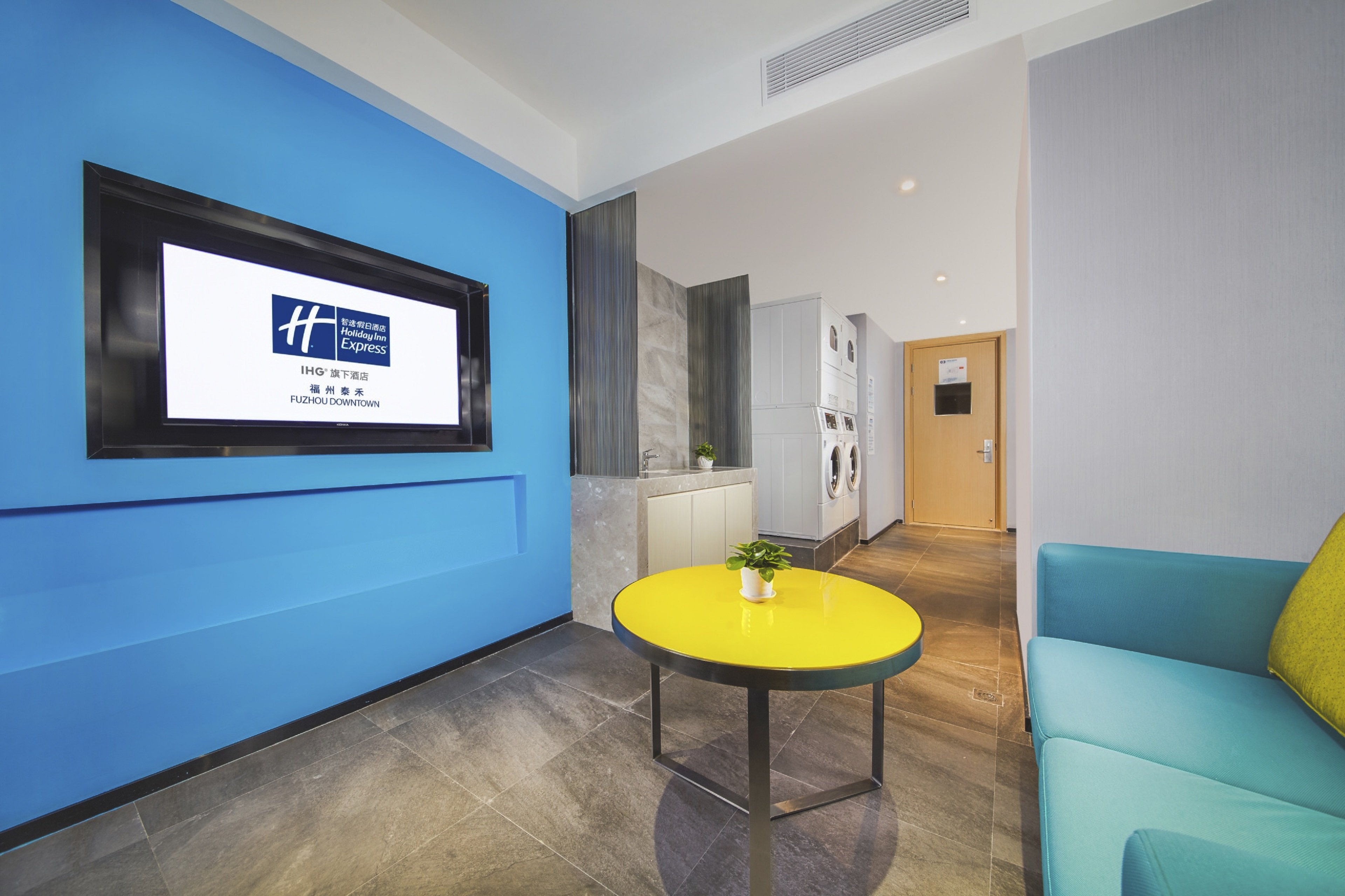 HOLIDAY INN EXPRESS FUZHOU DOWNTOWN 39/59