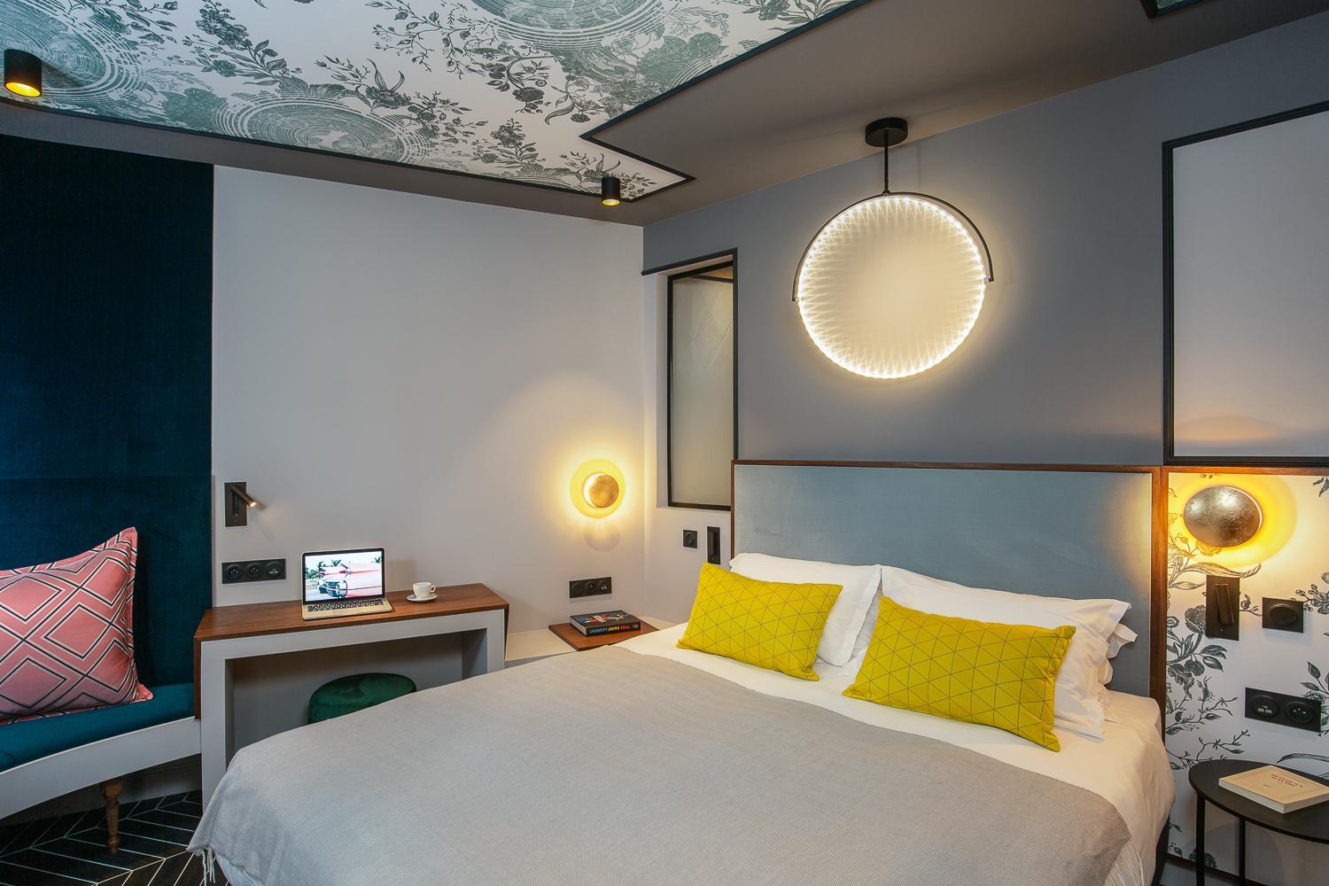 غرفة بريستيج بسرير كوين، Hotel Louison 3/6