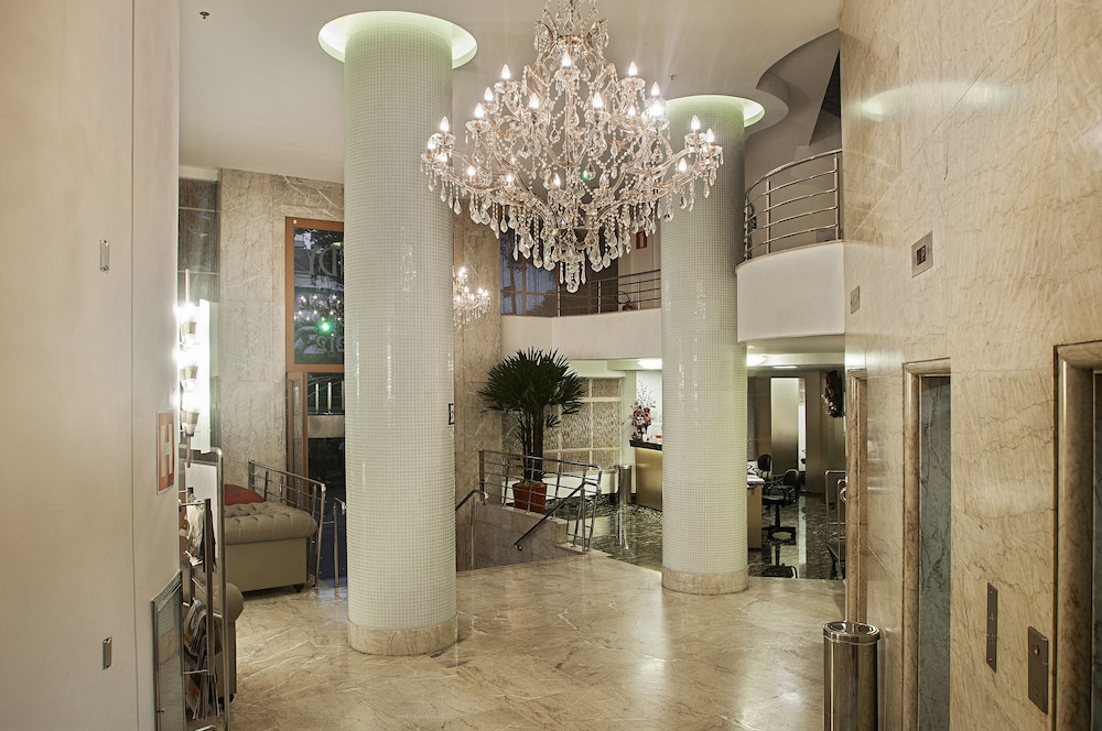 Normandy Hotel 32/42