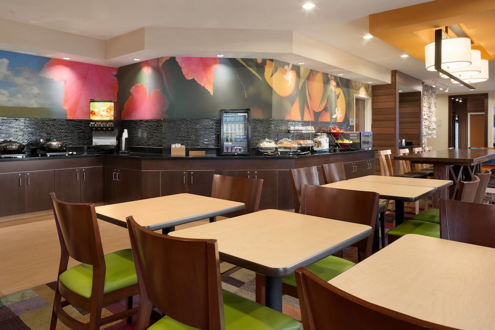 Fairfield Inn & Suites Youngstown Boardman Poland 29/35