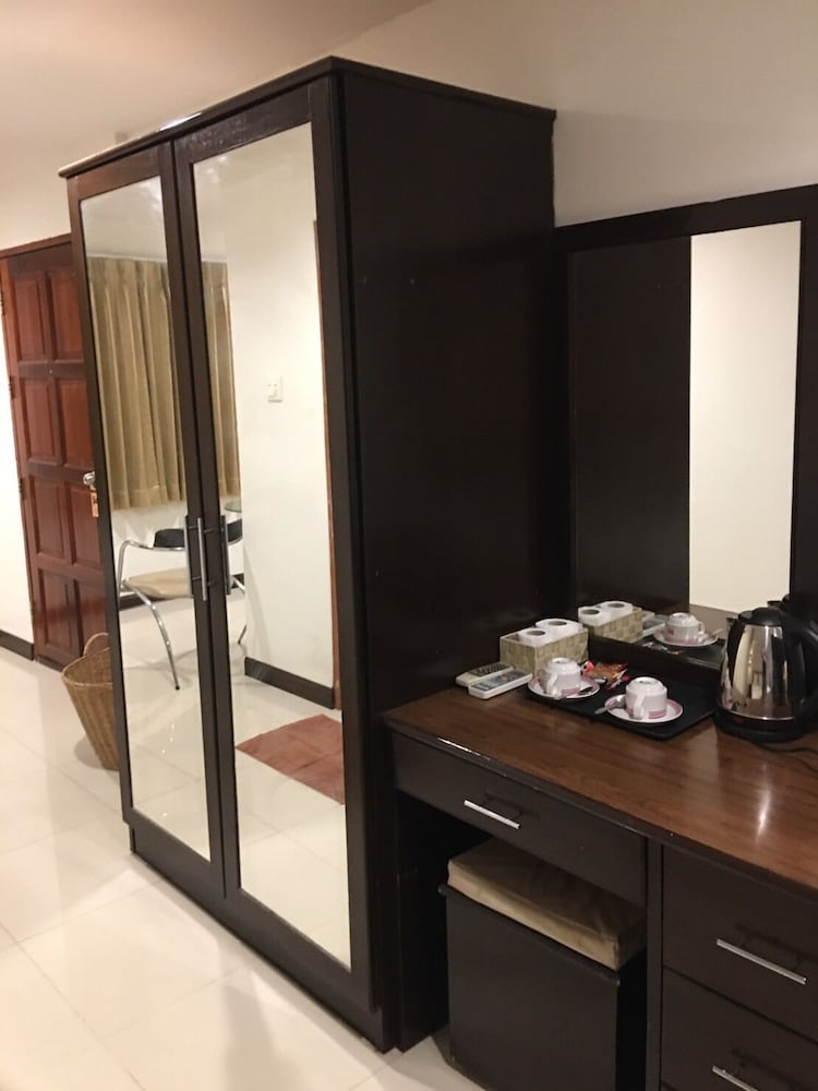 Tamarind Residences 50/51