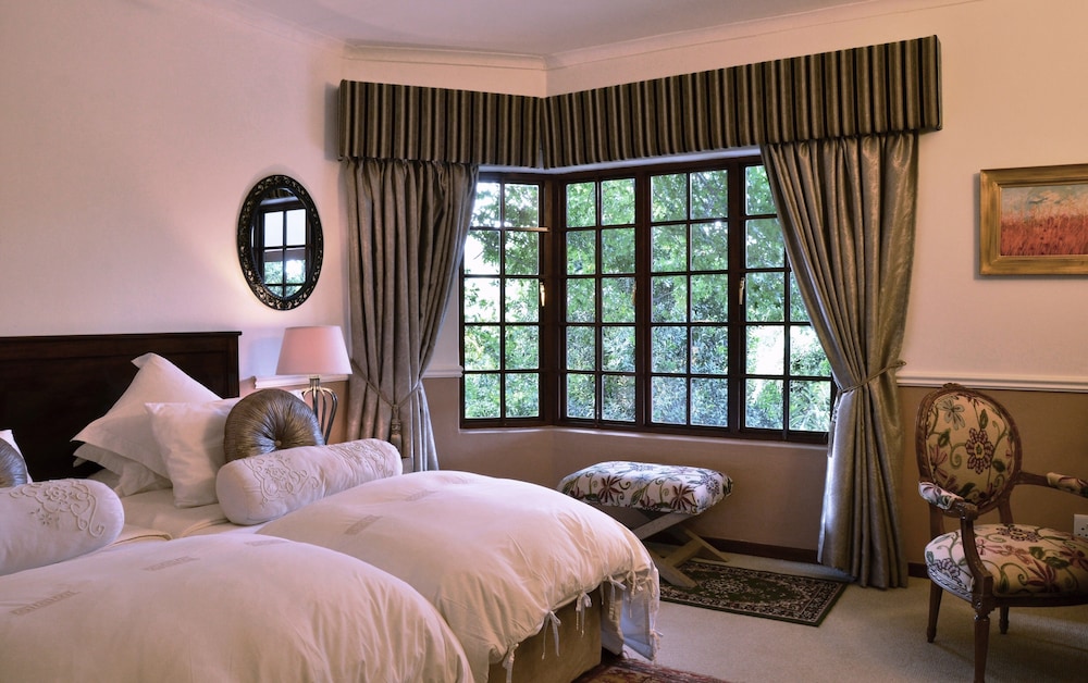 Highgrove House Country House 29/47