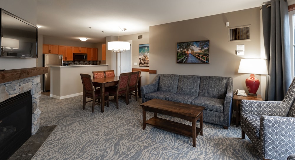 Village Suites Blue Mountain Resort 32/50