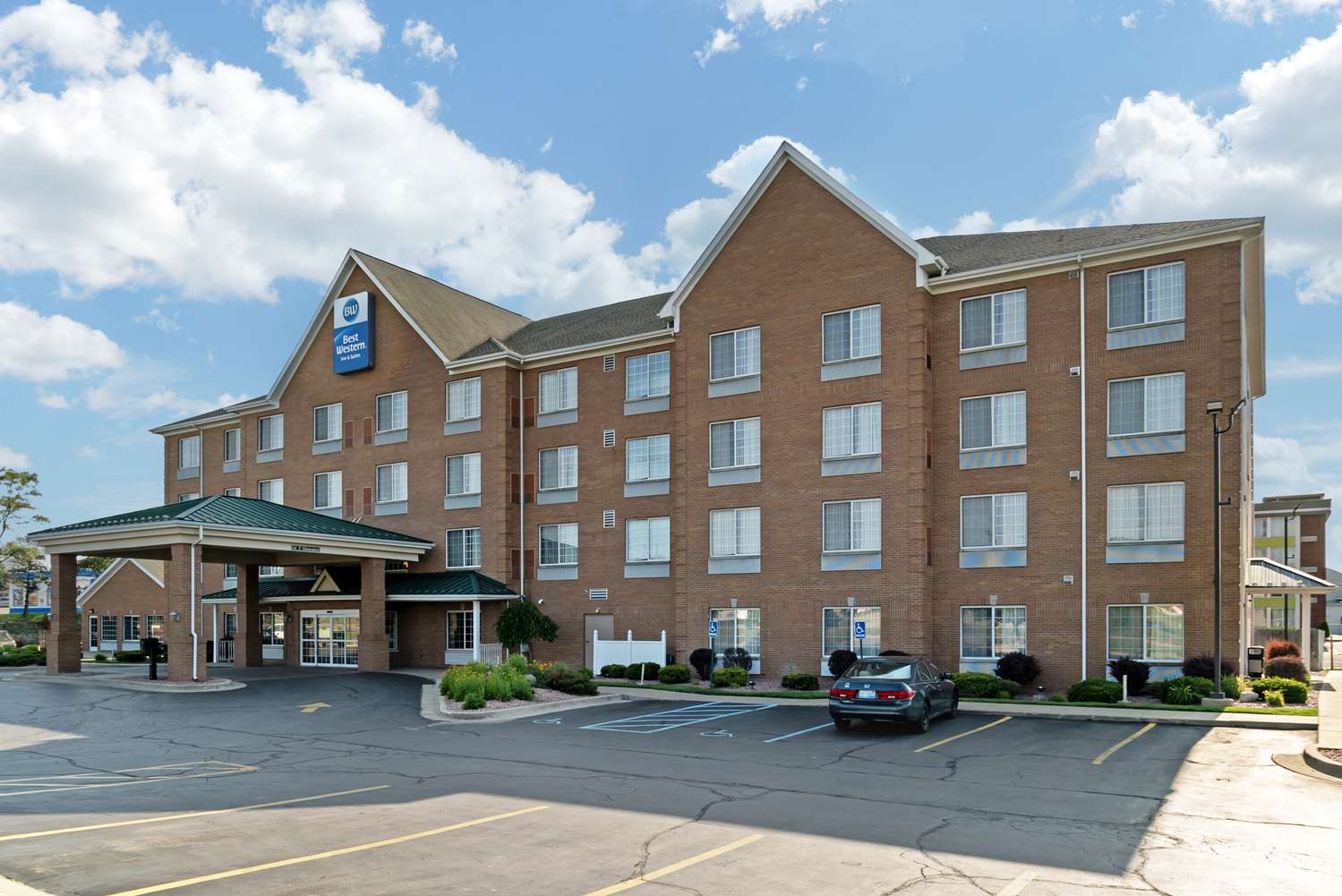 Executive Inn & Suites 38/39