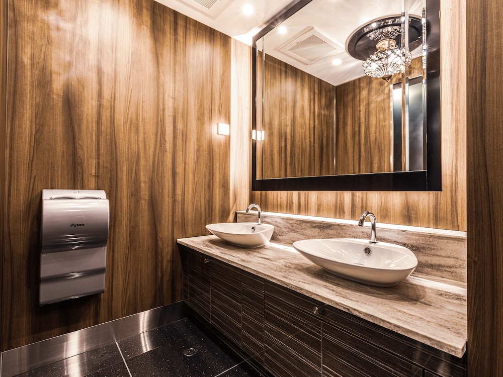 Apa Hotel Shin-Osaka Ekimae 50/50