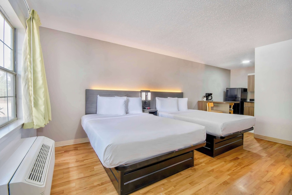 Studio 6 Extended Stay - San Antonio, TX - Six Flags 27/58