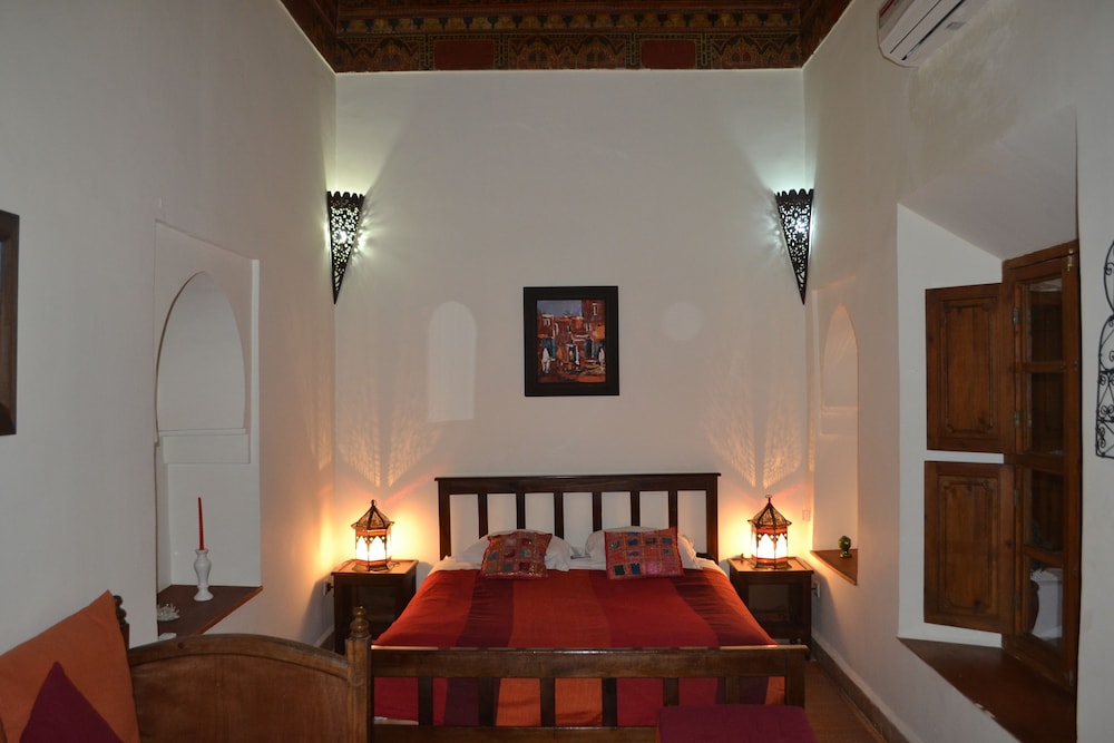 Riad Bayti 20/56