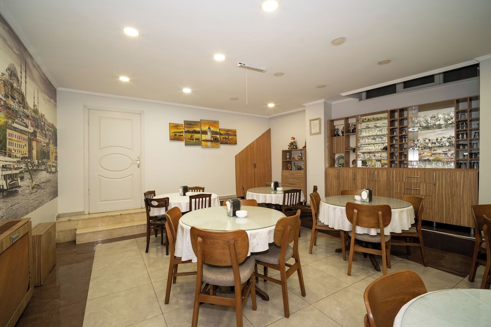 SIMPER HOTEL 43/50