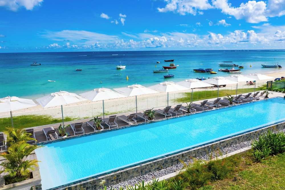 O Biches by Horizon Holidays 44/48