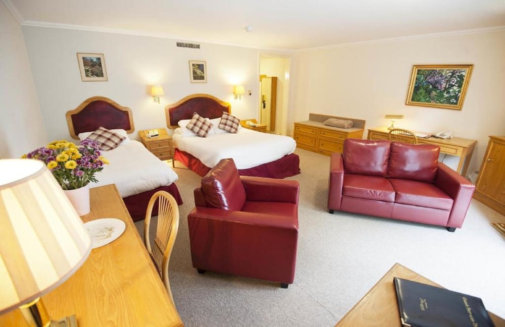 Penmere Manor Hotel 38/46