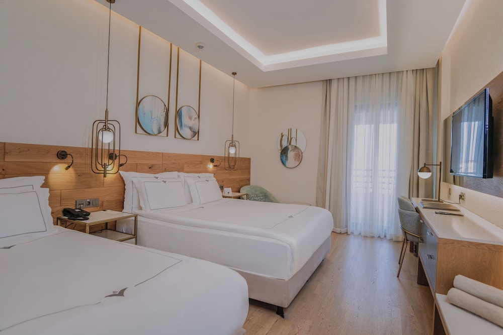 Miramare Beach Hotel 14/50
