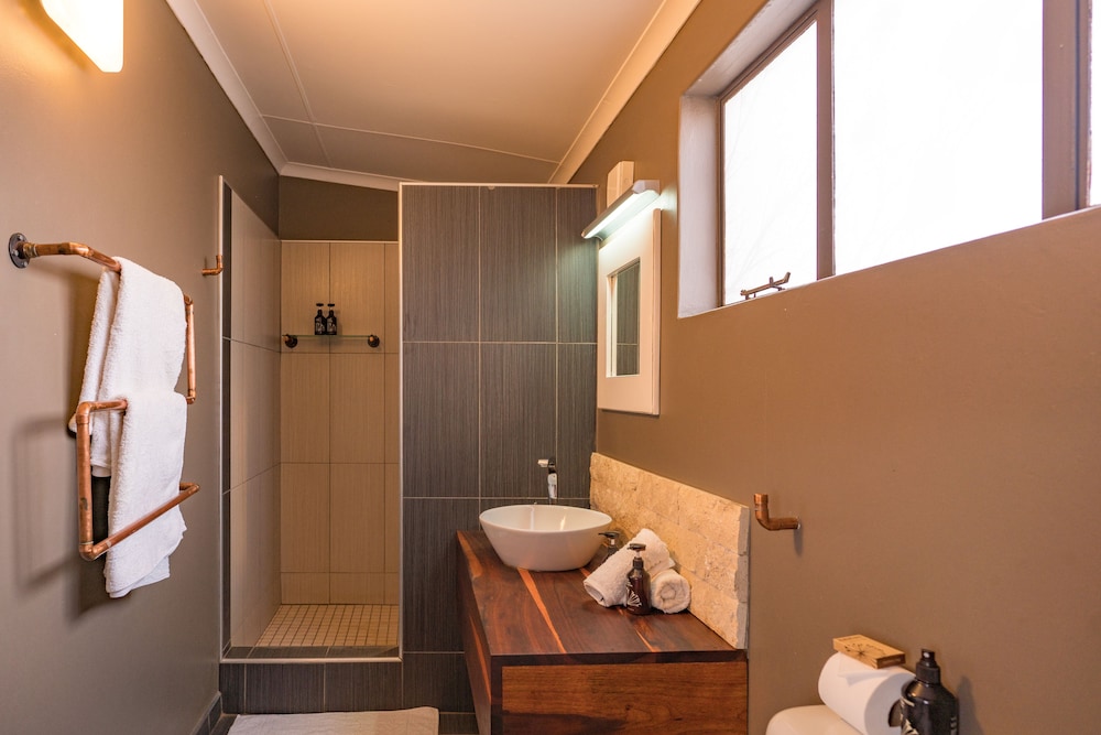 Kalahari Anib Lodge 70/71