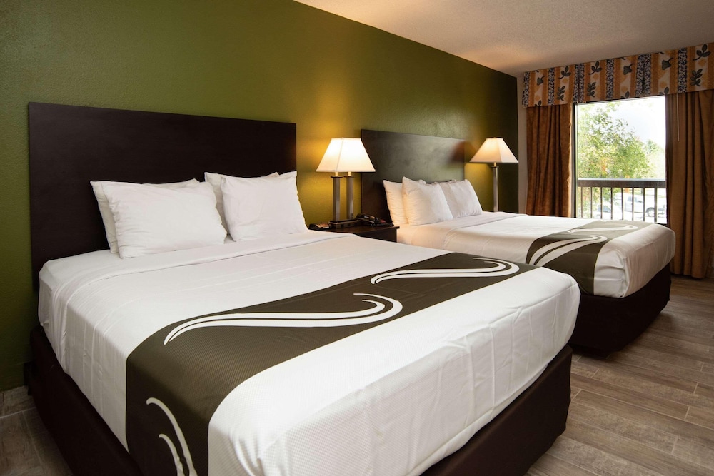 SureStay Hotel by Best Western St. Pete Clearwater Airport 23/43