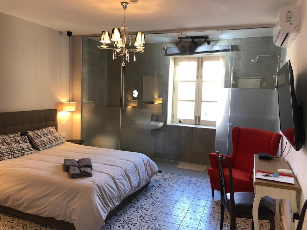 Lee's House Bed & Breakfast Sliema 11/50