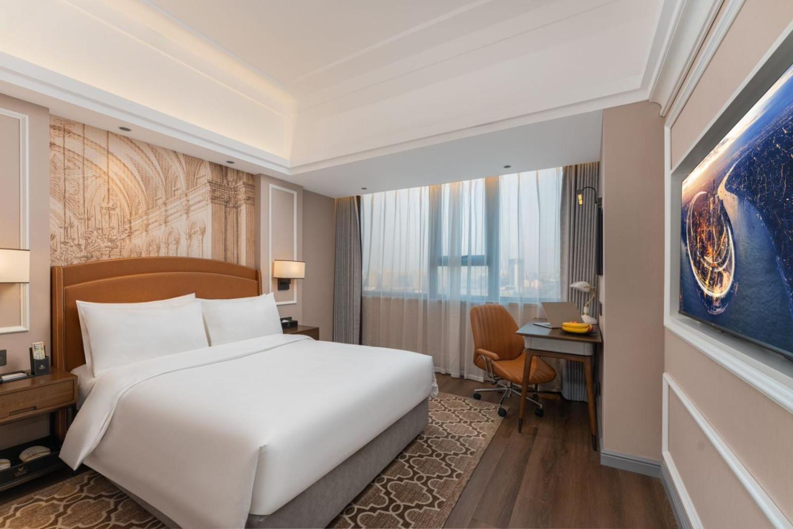 Vienna International Hotel (Shanghai National Exhibition and Convention Center Cao'an Road) 11/28