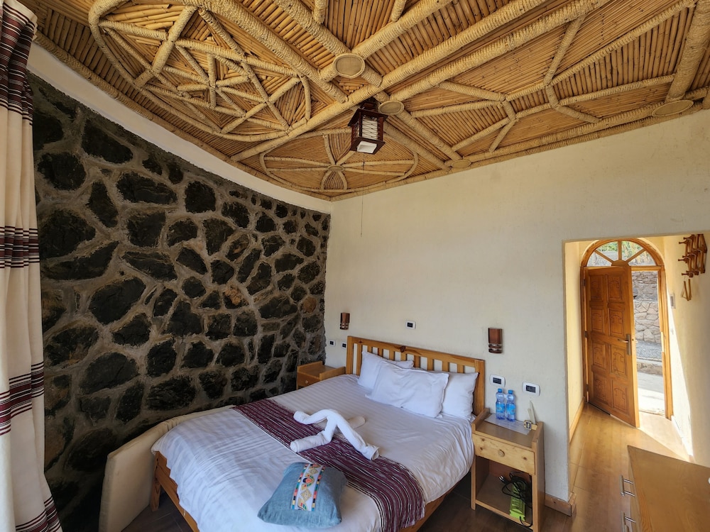 غرفة تقليدية بإطلالة على الجبل بشرفة مفردة بسرير كوين، Sora Lodge Lalibela 2/4