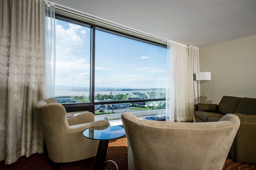 Hotel Levesque 32/50