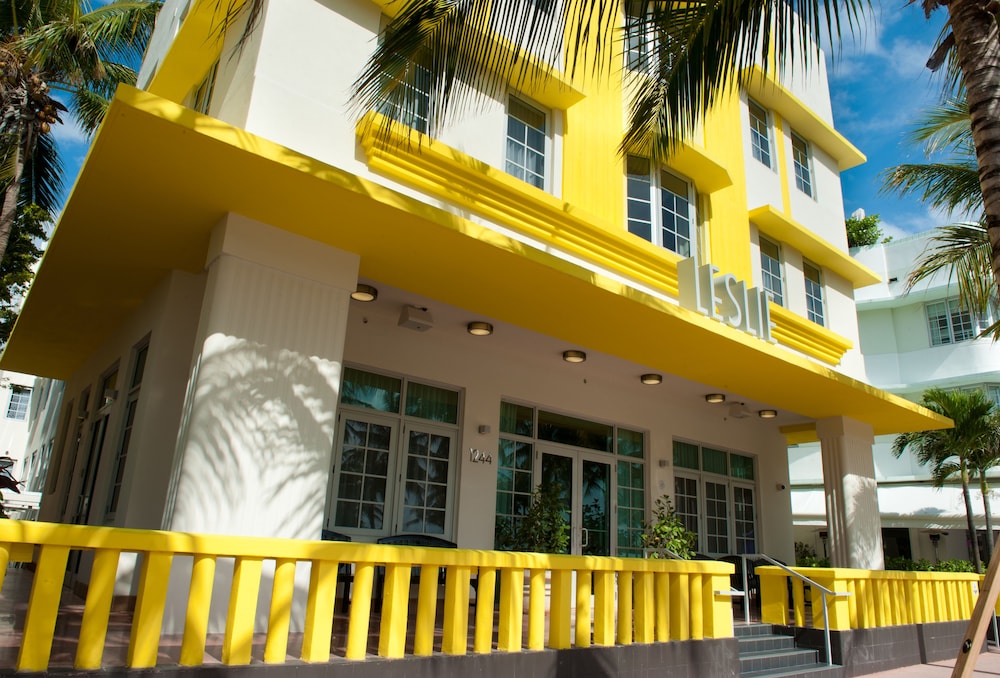 Leslie Hotel Ocean Drive 2/66
