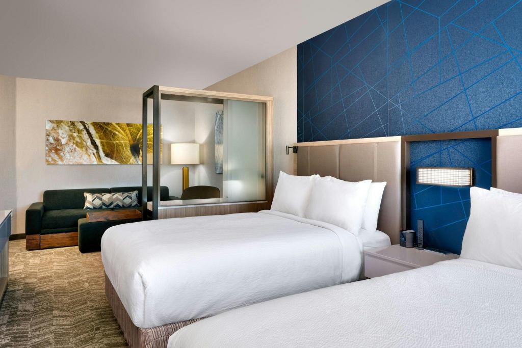 Suite, 2 Queen Beds, Trundle Bed, Sofa, Accessible