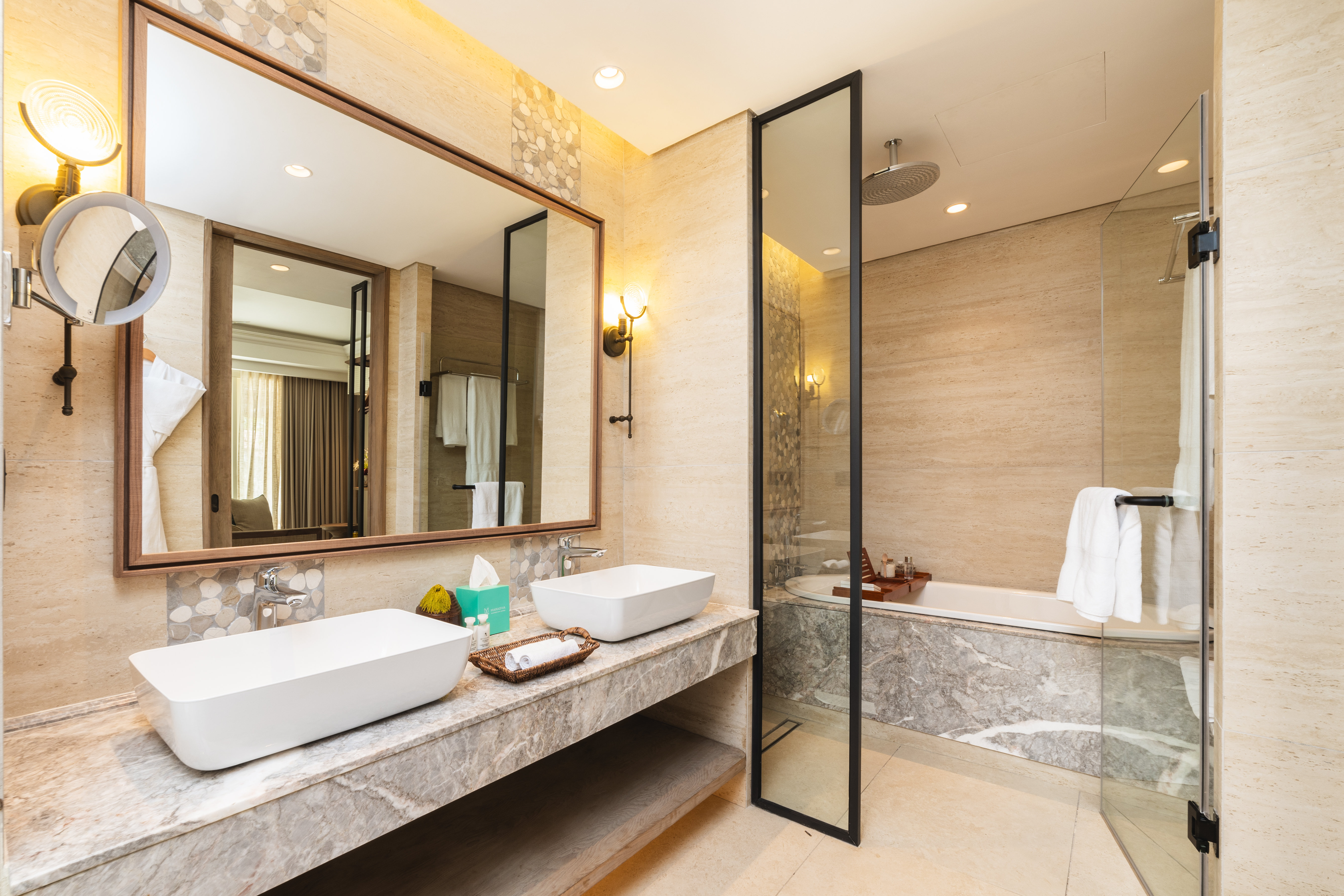 Maradiva Villas Resort And Spa 90/92