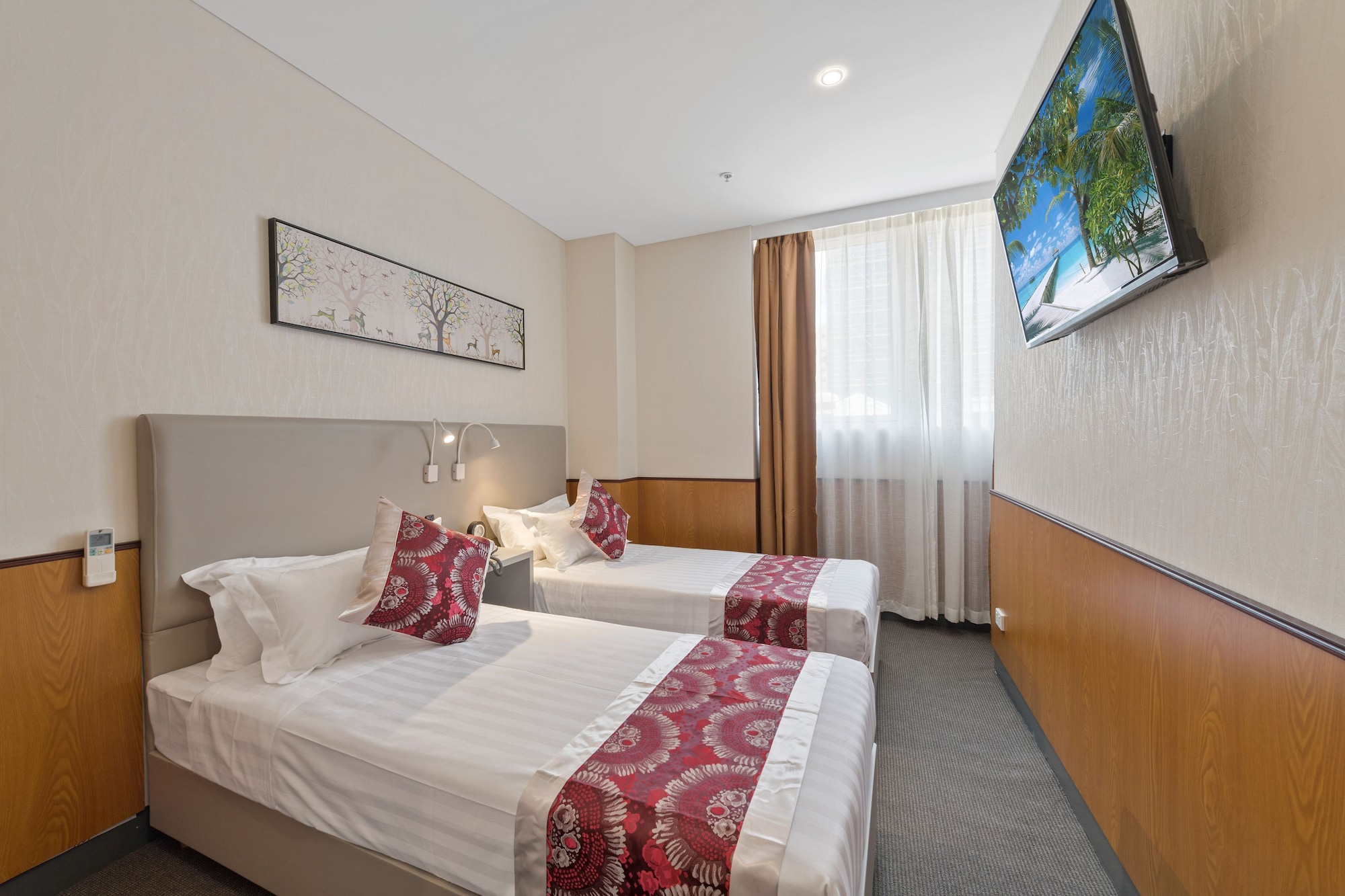 Standard, Twin Beds