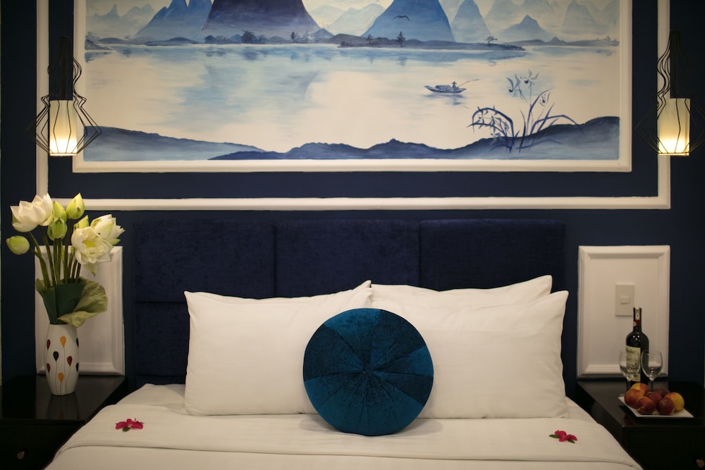 HANOI CHIC BOUTIQUE HOTEL 9/74