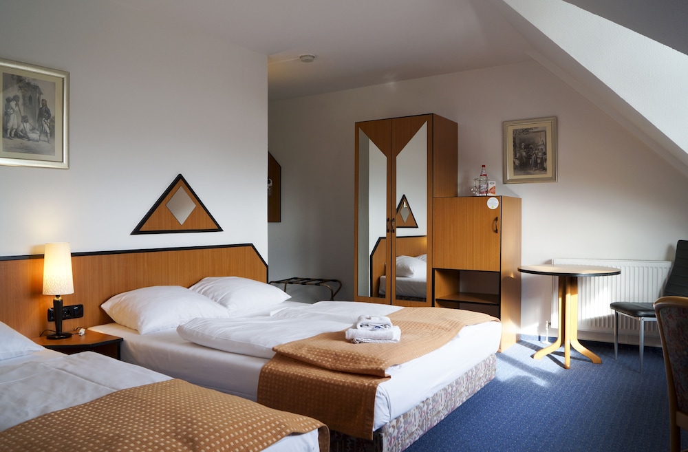 Trip Inn Kongresshotel Rodgau 16/70