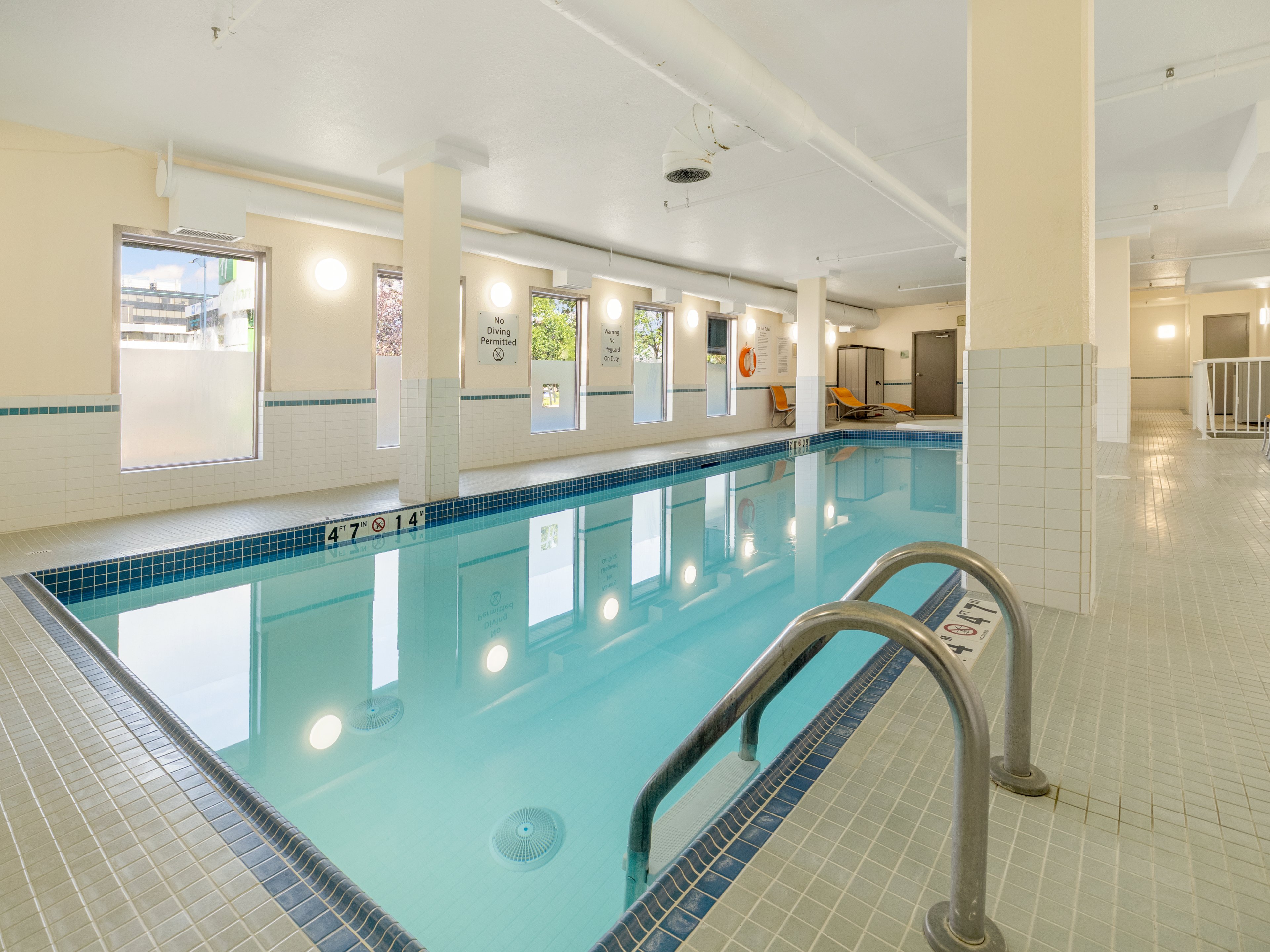 Holiday Inn Conference Ctr Edmonton South 32/72