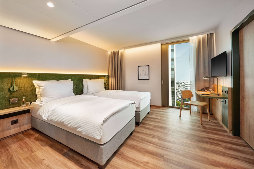 H+ Hotel Eschborn 10/43