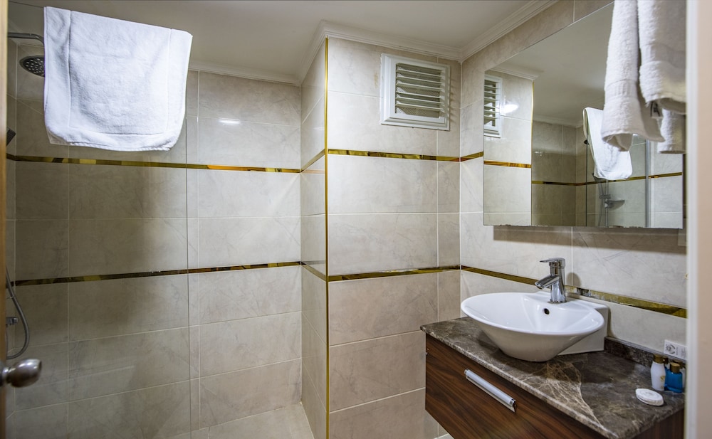 Madi Otel 24/31