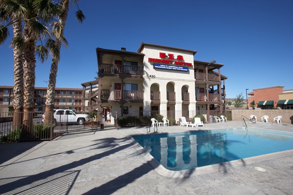 Palms Inn & Suites 40/50