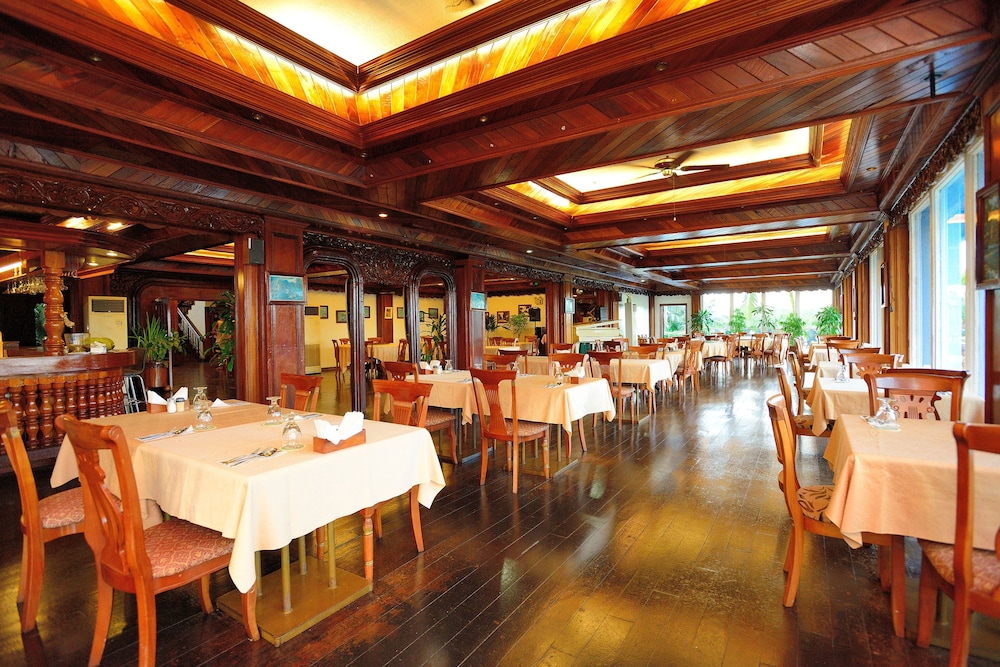 Airai Water Paradise Hotel And Spa 43/56