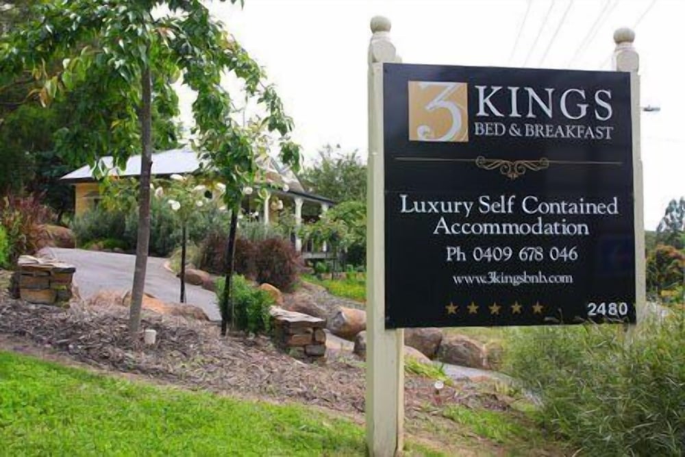 3 KINGS BED AND BREAKFAST 5/24