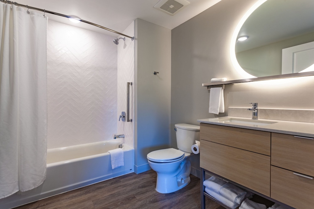 TownePlace Suites by Marriott Raleigh-University Area 48/50