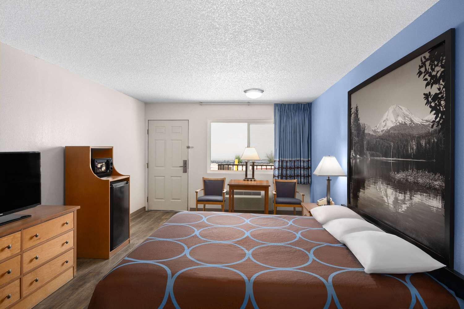 Super 8 by Wyndham Susanville 26/43