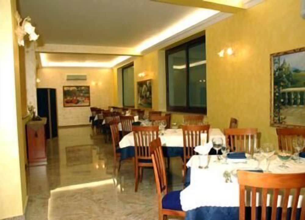 Cordial Hotel 21/33