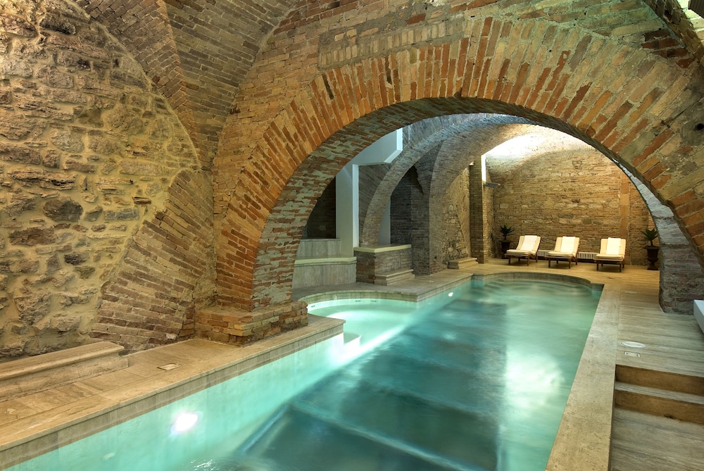 swimming pool spa