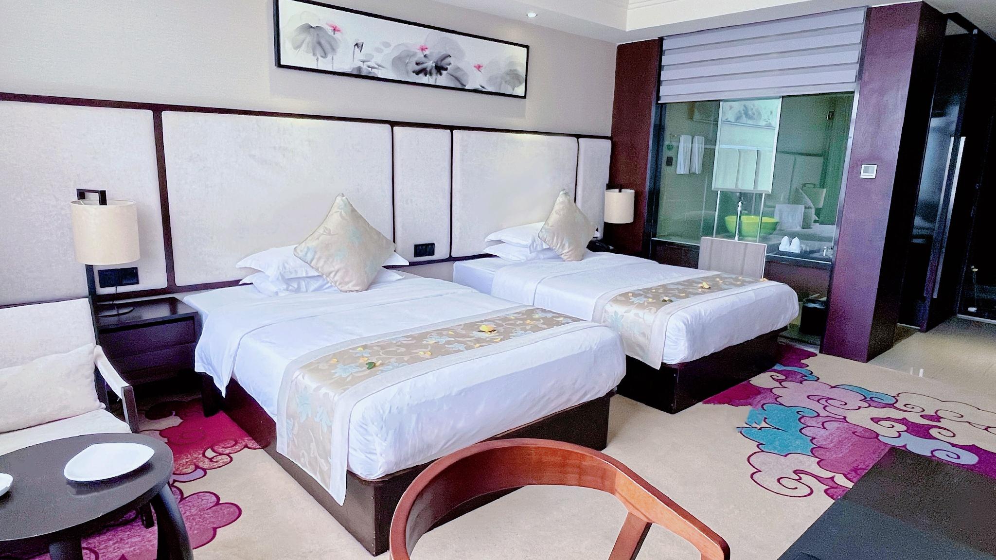 Dongfang Xuanyi Holiday Hotel 8/15