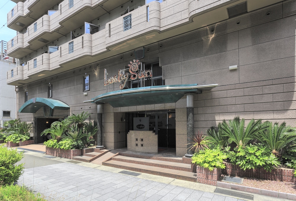 Lucky Sun Nishinomiya 42/49