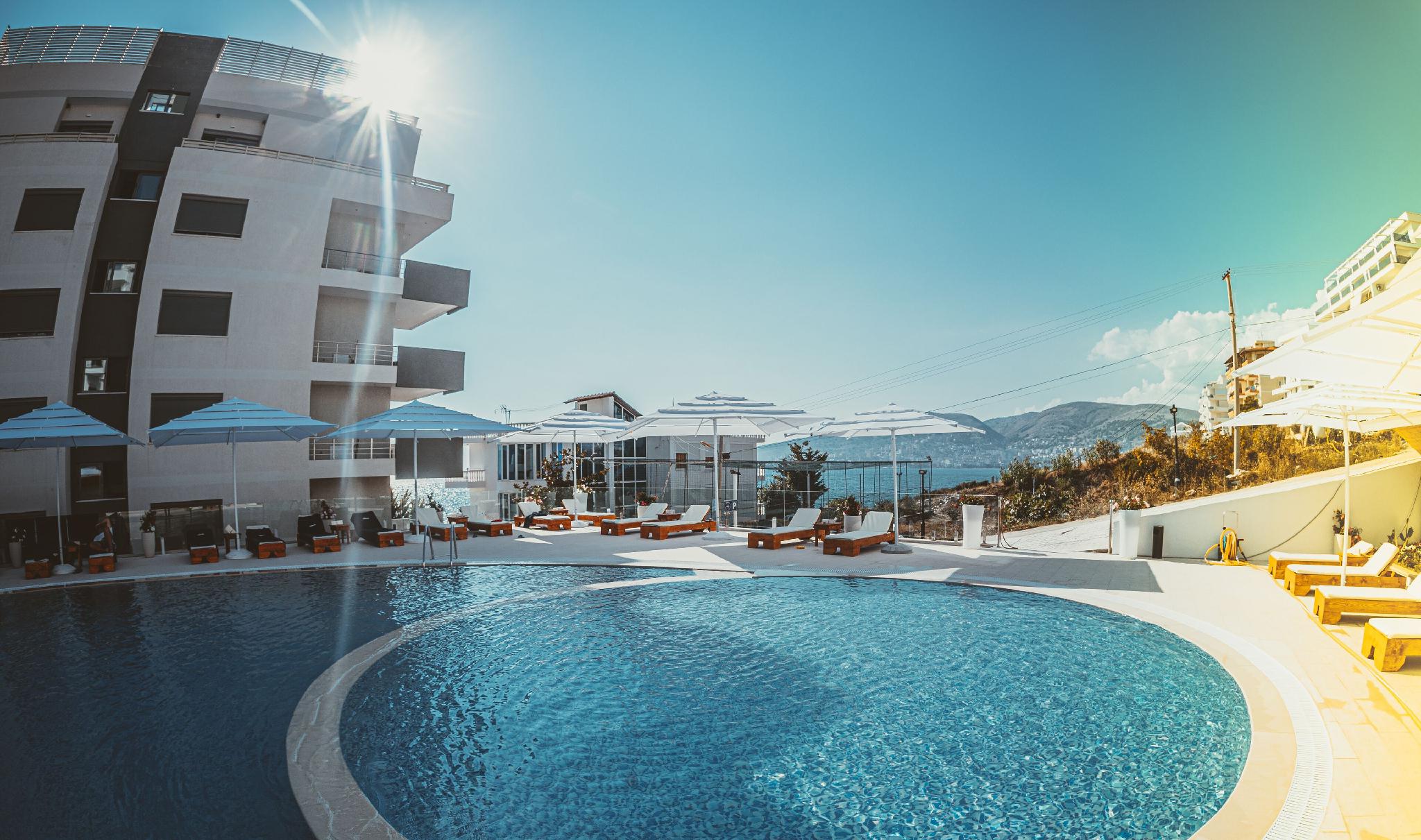 Harbour Hotel 35/37