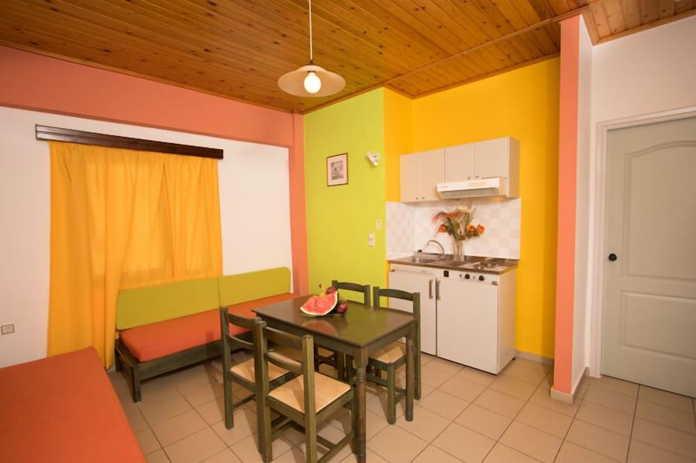 Mythos Platanias Apartments 49/61