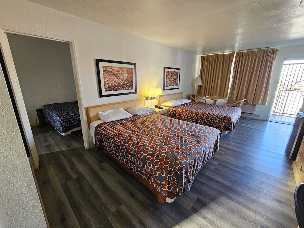 Heritage Inn 17/57