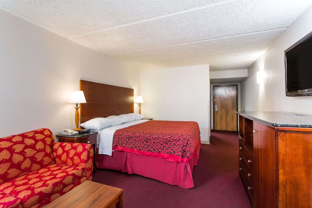 Rodeway Inn High Point/Archdale 4/17