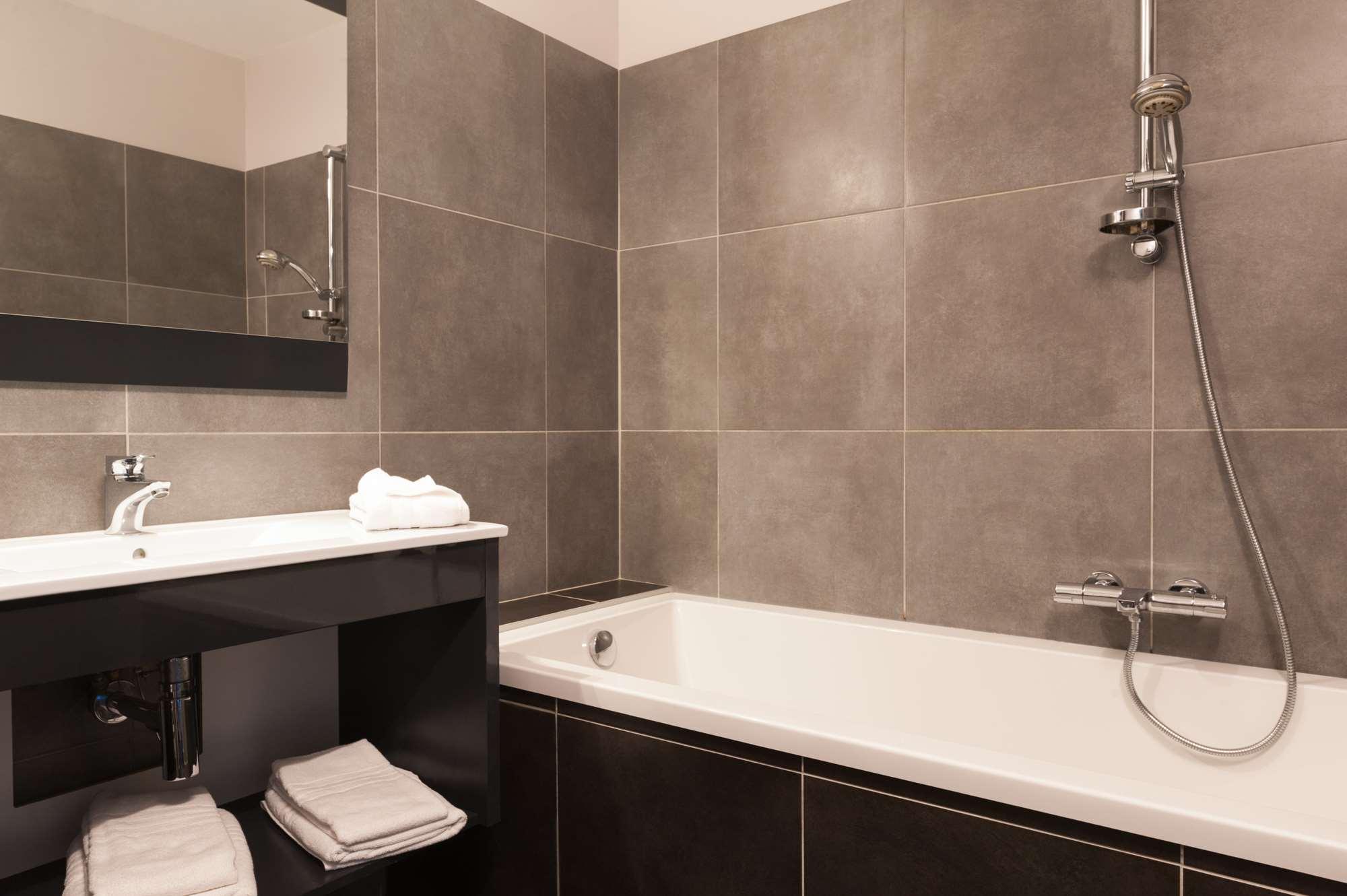 Hotel The Originals Niort La Grange 50/50