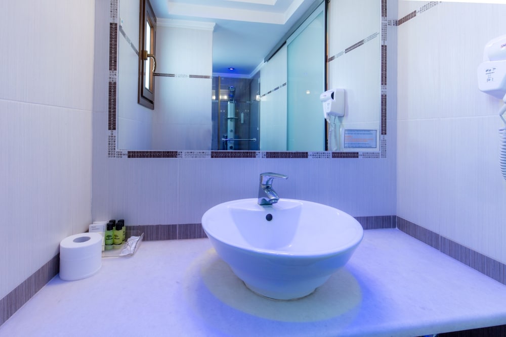 Amerisa Suites 47/85