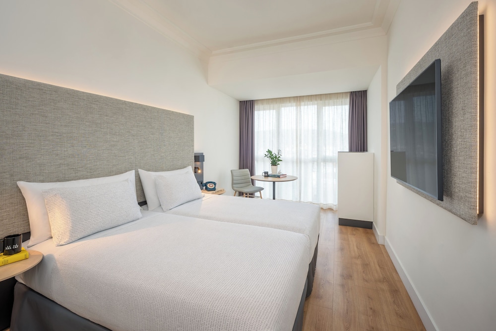 Innside, Double Bed، Hotel San Sebastian Orly, Affiliated by Melia 5/9