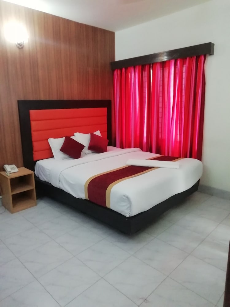 Skylink Ltd Hotel 14/47