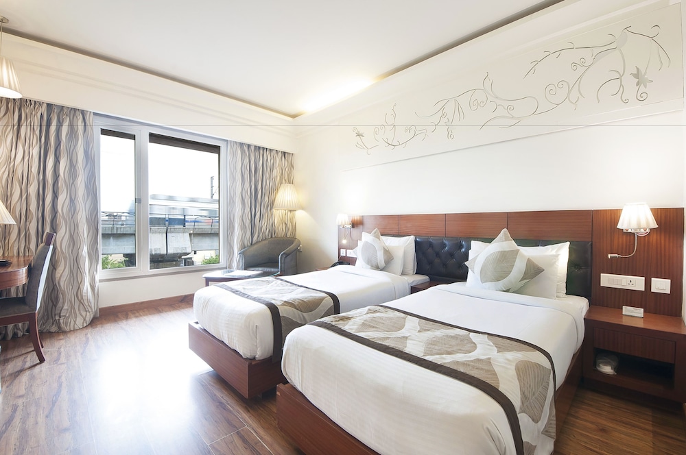 Hotel Regent Grand 9/37