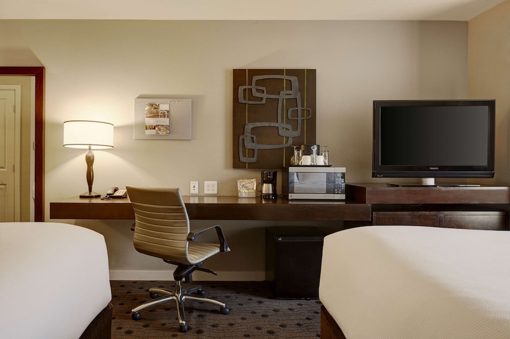 Hyatt House Seattle/Redmond 67/70