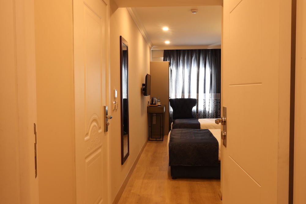 Farina Hotel by Cigno 46/50